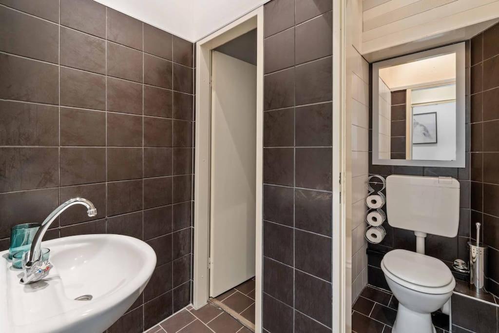 33 O, 4 And Whirlpool * Berlin