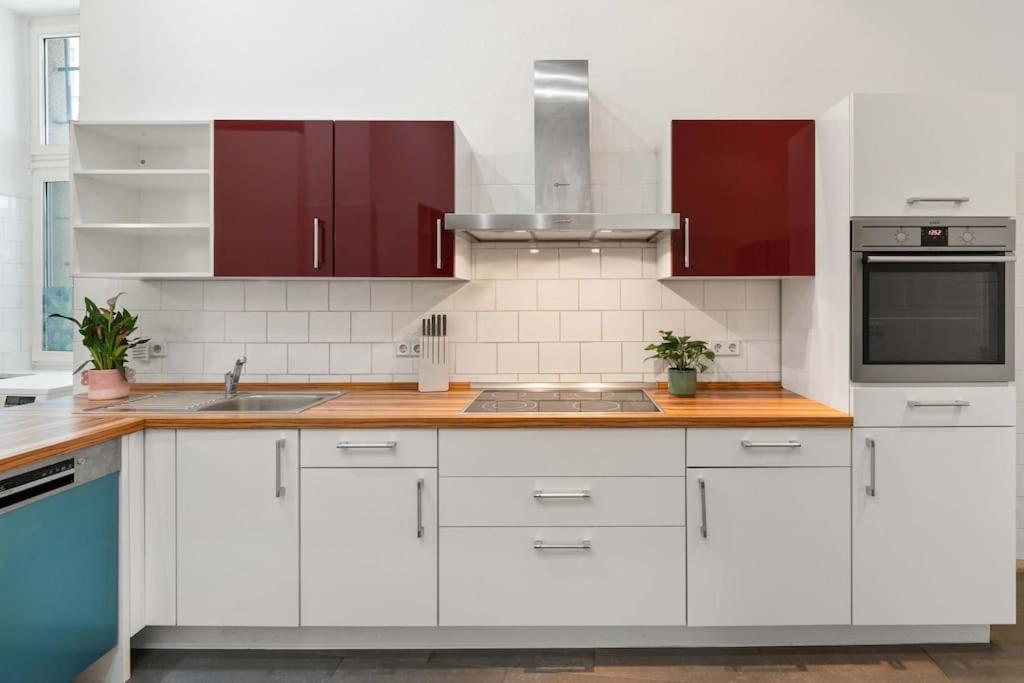 33 O, 4 And Whirlpool Appartement *