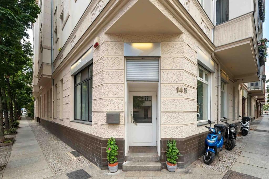 33 O, 4 And Whirlpool Appartement Berlijn